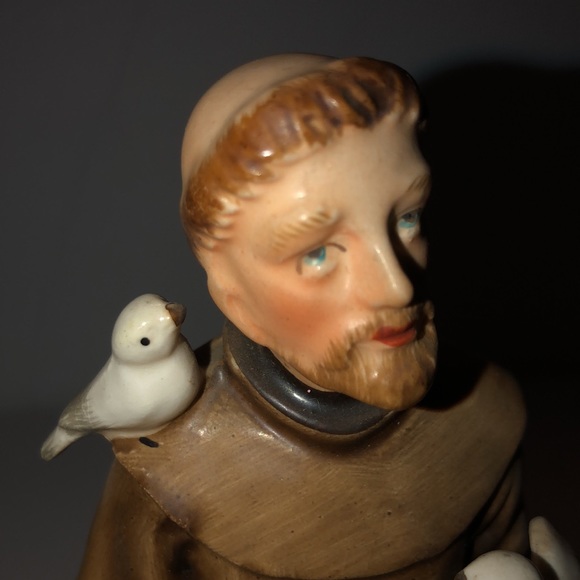 Vintage St. Francis of Assisi Porcelain Statue 8” Tall - Picture 7 of 9